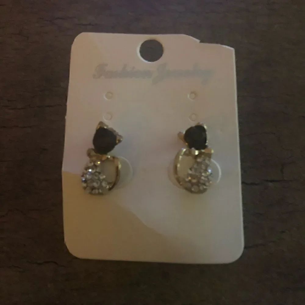 Kitty cat earings - Picture 6 of 8